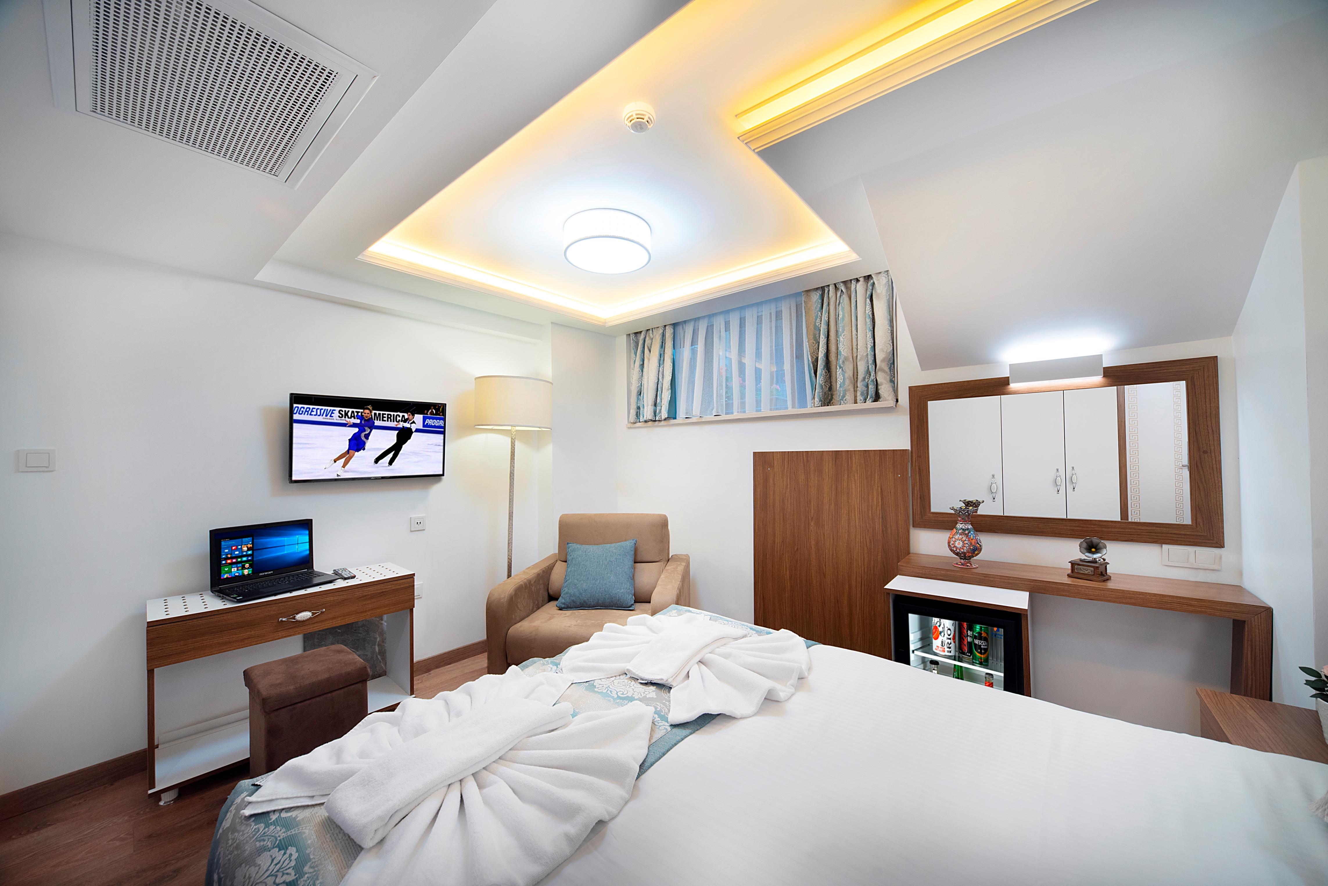 Lika Hotel Istanbul Exterior photo