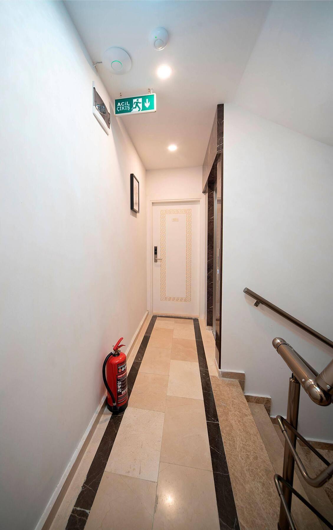 Lika Hotel Istanbul Exterior photo